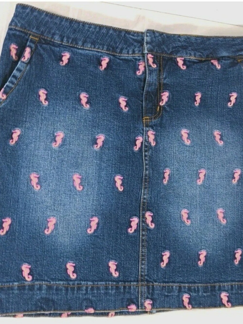 Lilly Pulitzer Vintage White Tag Denim Skirt With Pink Embroidered Seahorses 8